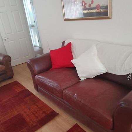 Marston Green Quiet House 8 Mins From Nec/Airportヴィラ エクステリア 写真